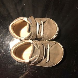 12-18 month Robeez baby shoes